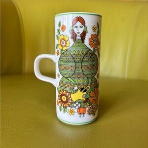 Vintage Royal Crown Arnart Smug Mug Tall Coffee Mug Mod Floral Woman 70s Retro